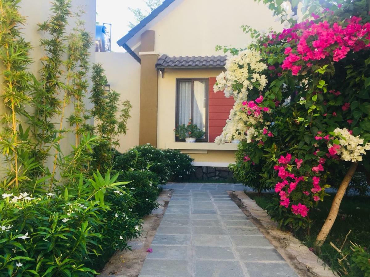 Aloha Bình Tiên-Biển Bình Tiên, Ninh Thuận, Việt Nam Phan Rang-Tháp Chàm Exterior foto